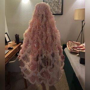 Madison Chamberlain Va-Vavoom Veil – Pink Sequin Ombre – Rare Prototype